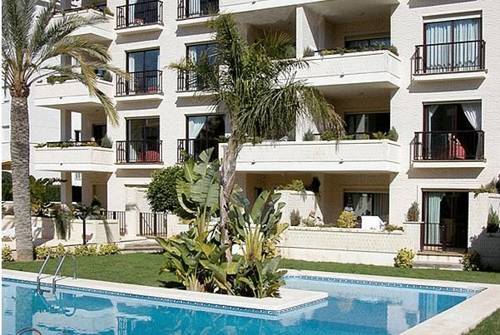 Nuevo Golf Apts El Albir Екстериор снимка